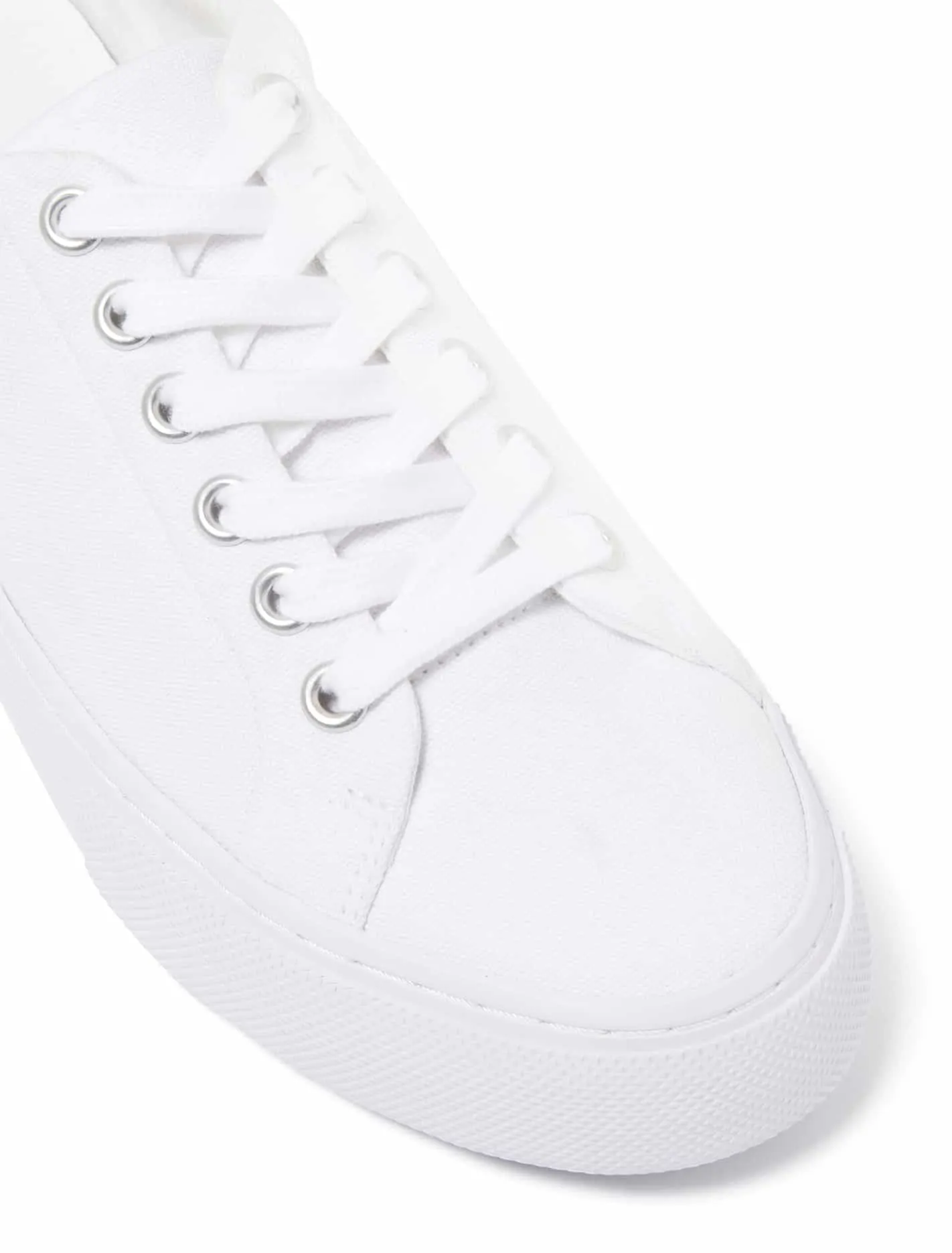 Ada Low Top Sneaker