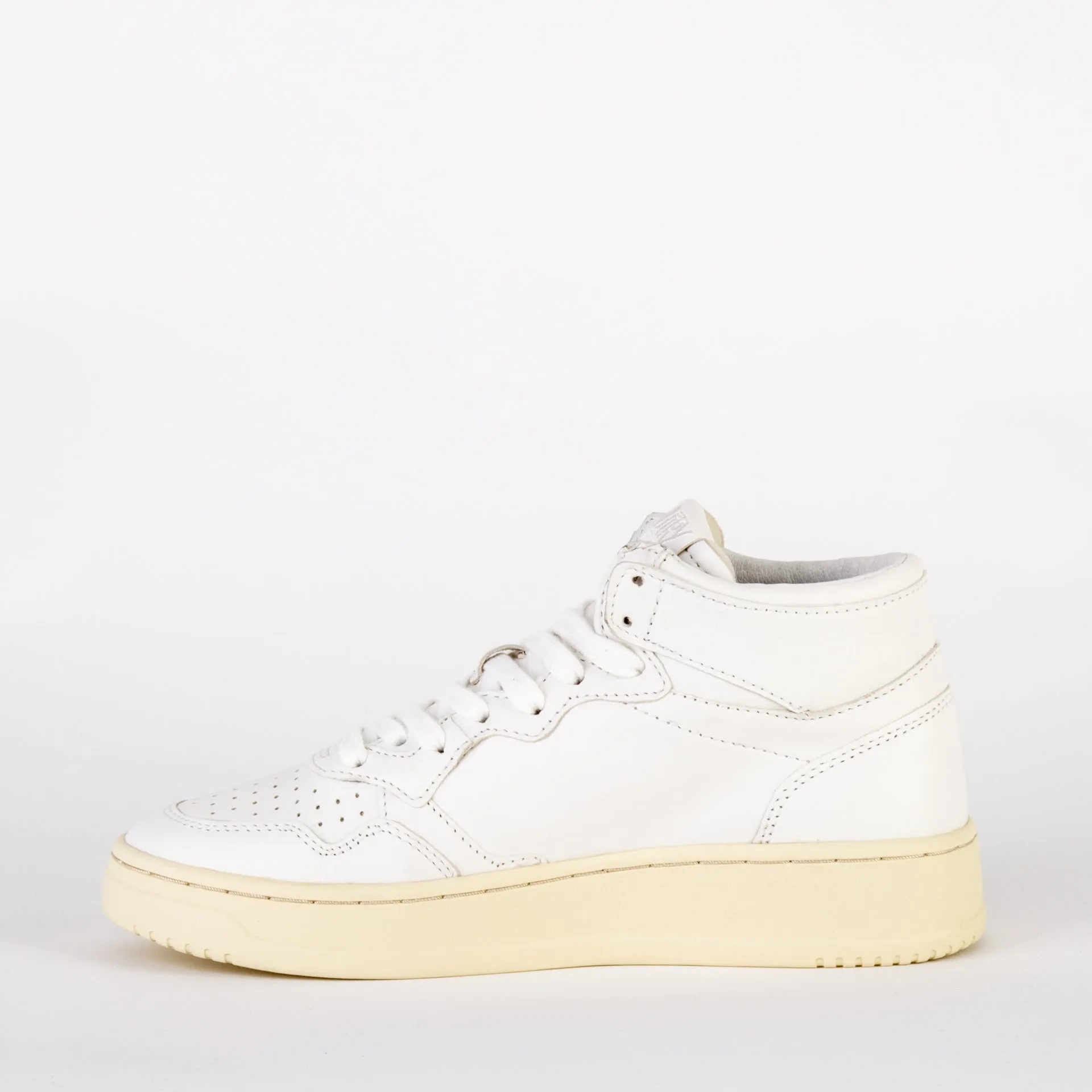 AUTRY SNEAKERS - MEDALIST MID CUT GOAT - WHT